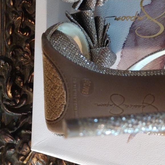 Jessica Simpson sparkle Sandals SOLD, SOLD, SOLD SOLD - Picture 7 of 12